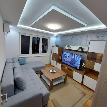 Matej Lux Apartment Szkopje Kültér fotó